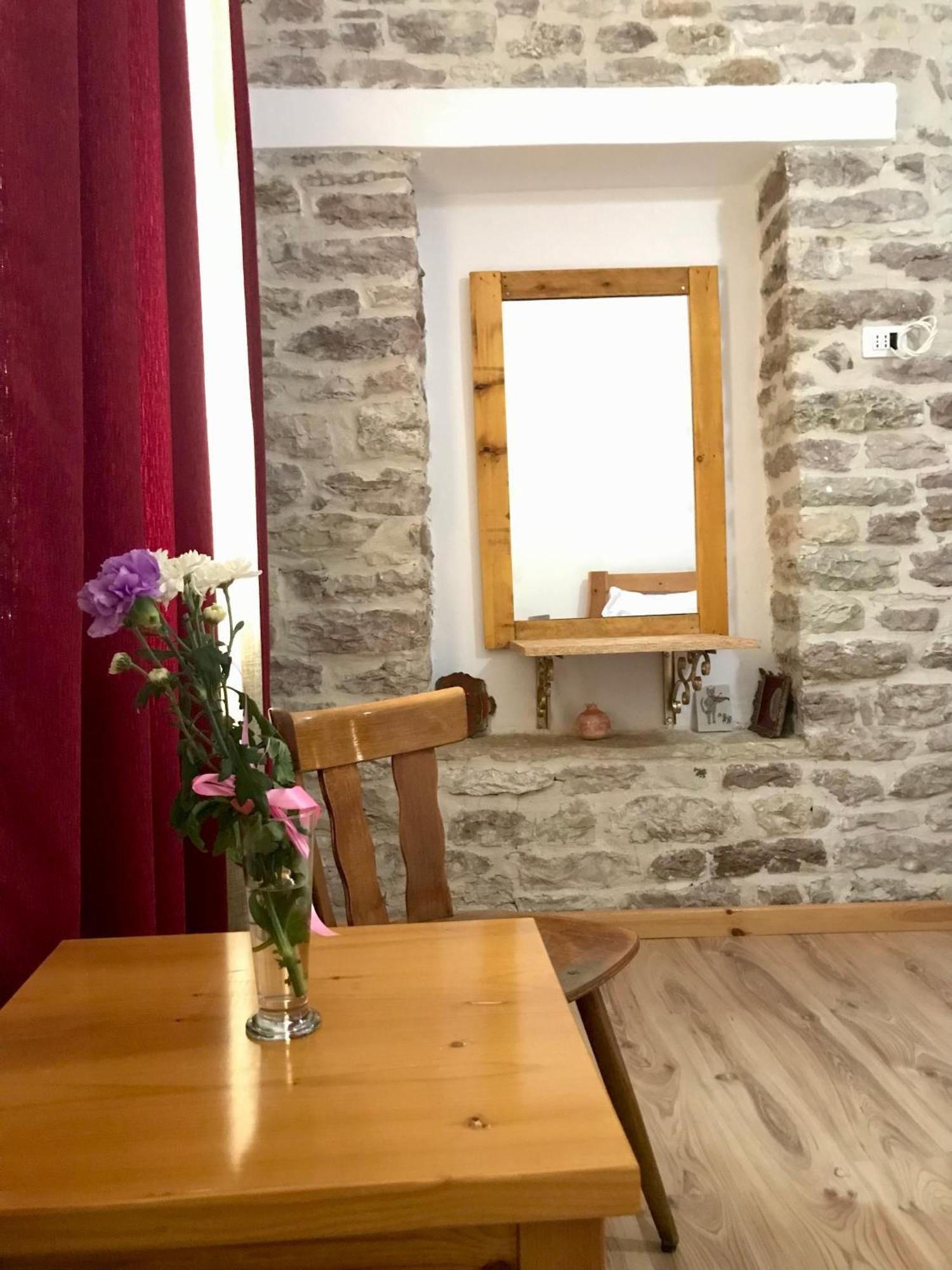 Eri Aparthotel Gjirokastër