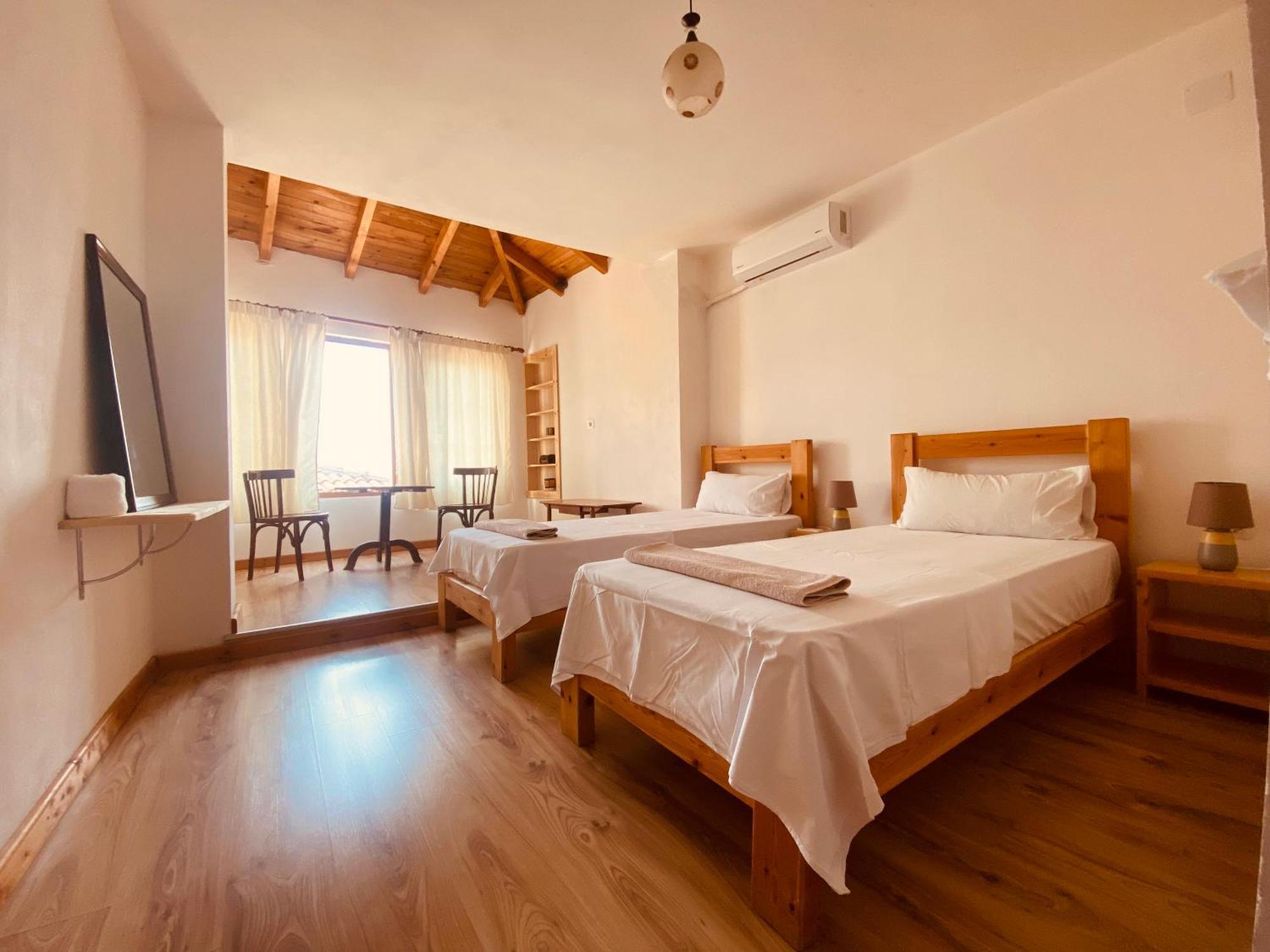 Eri Gjirokastër