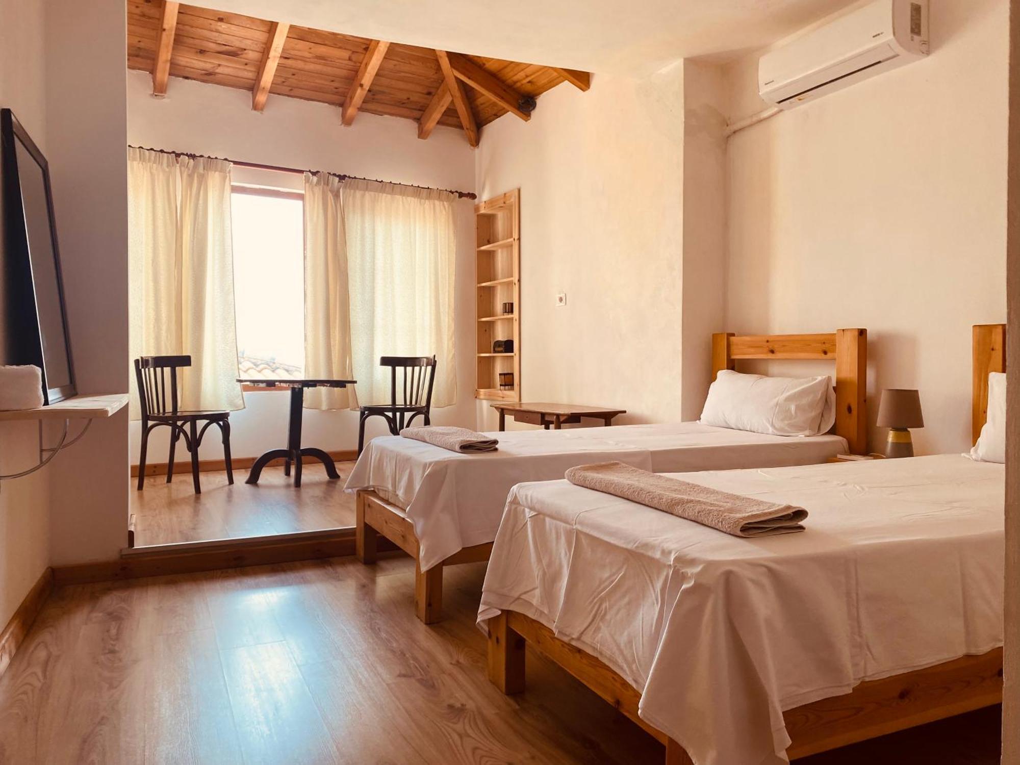 Aparthotel Eri *
